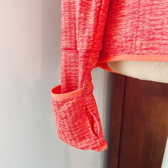 Women’s Nike Half Zip Pullover - Picture 3 of 7